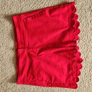 Isaac Mizrahi Red High Waist Scalloped Shorts